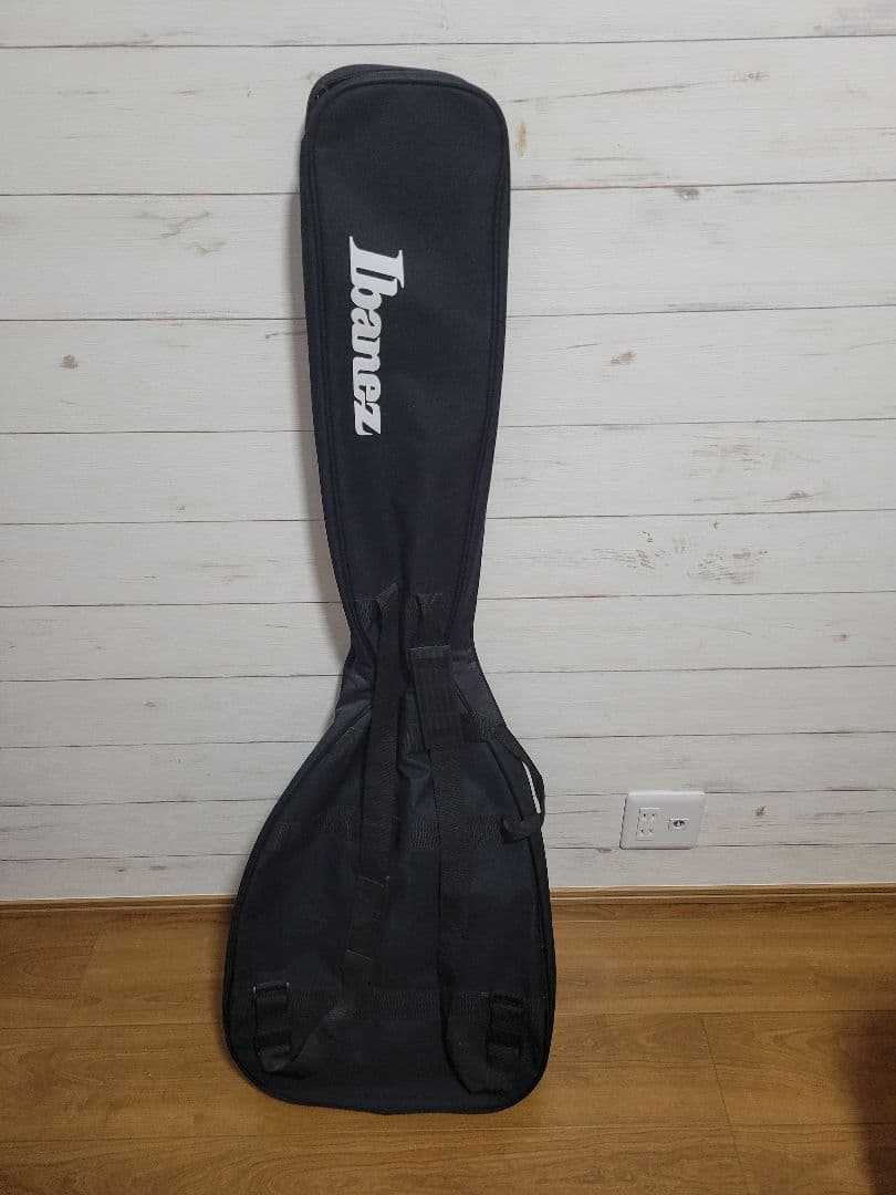 FERNANDES FRB-60 REVOLVER BASSベース ミディアム