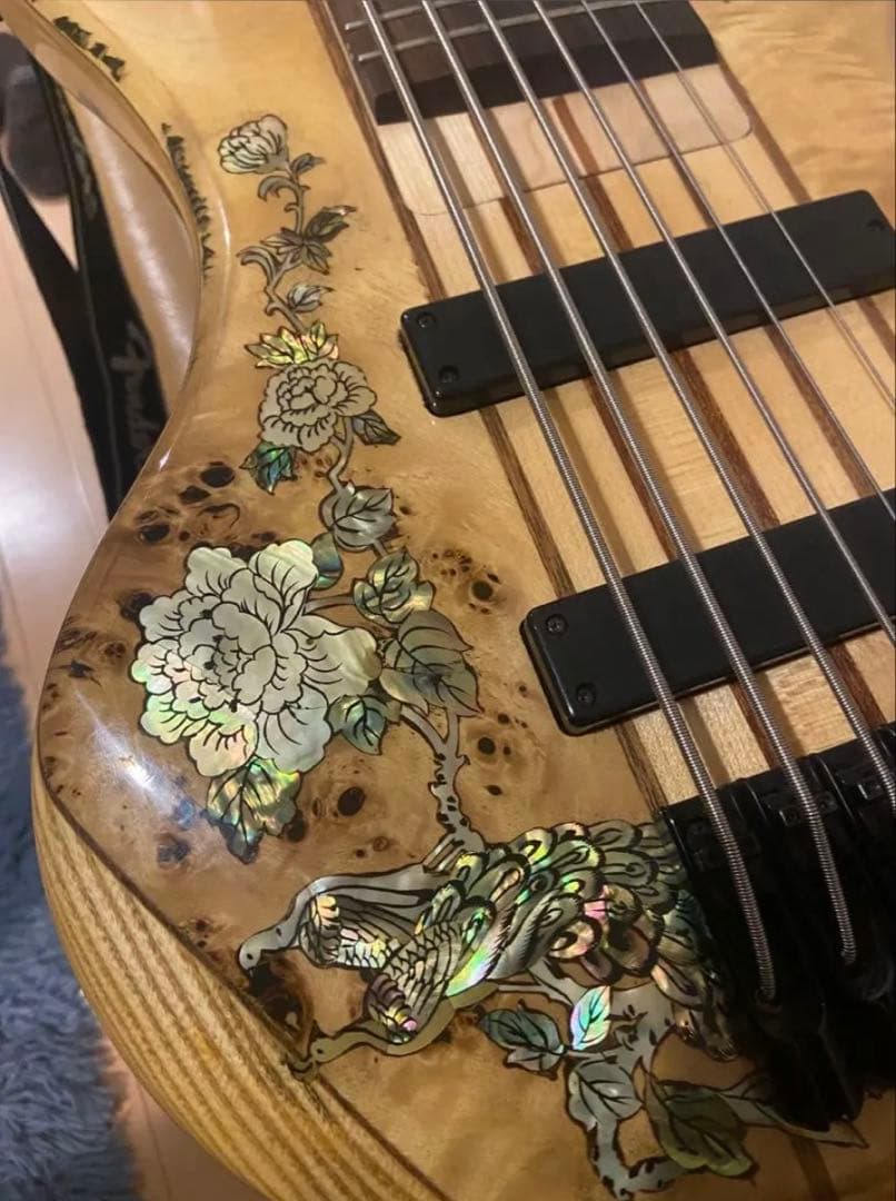 Fodera model ７弦ベース