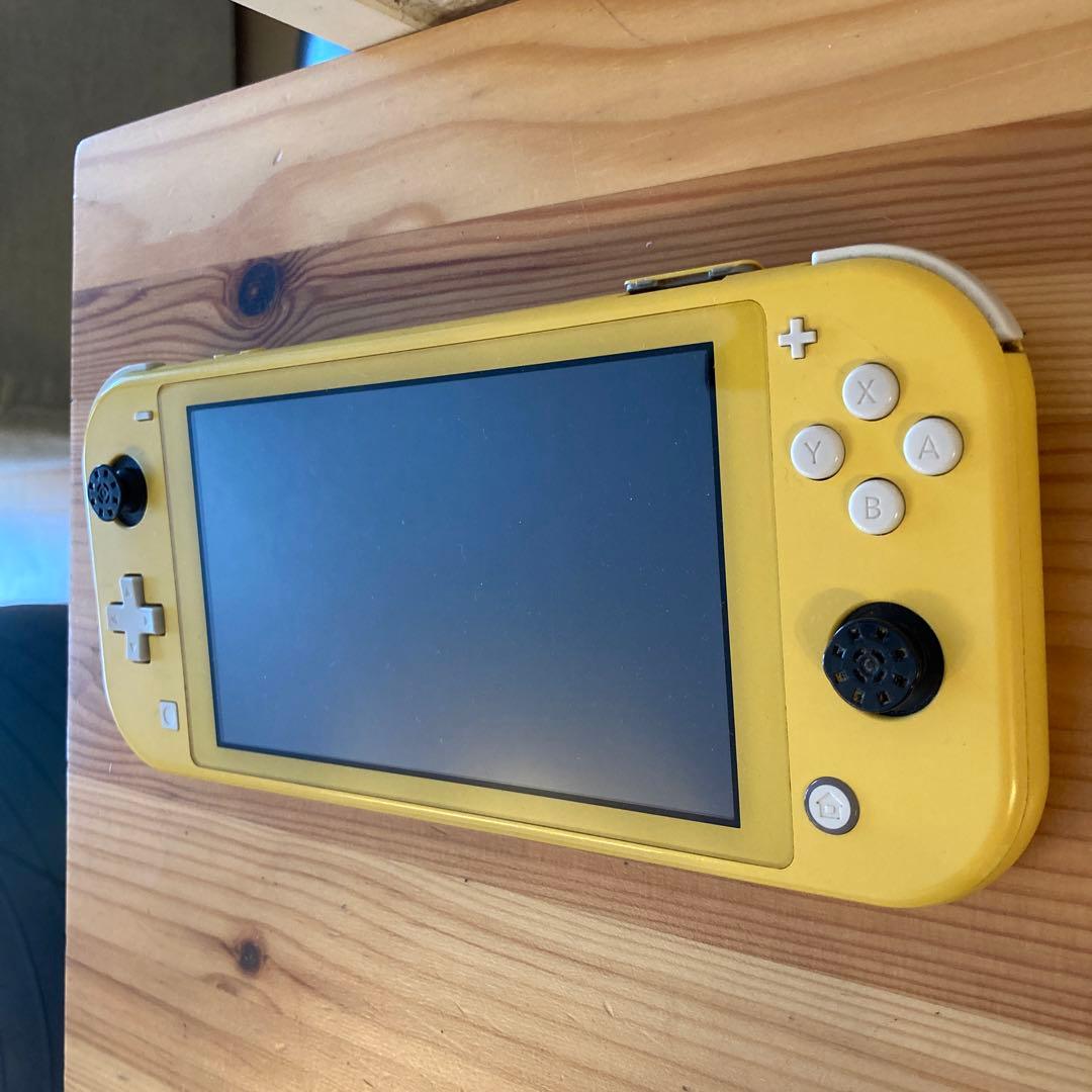 任天堂 スイッチライト　難あり　イエロー