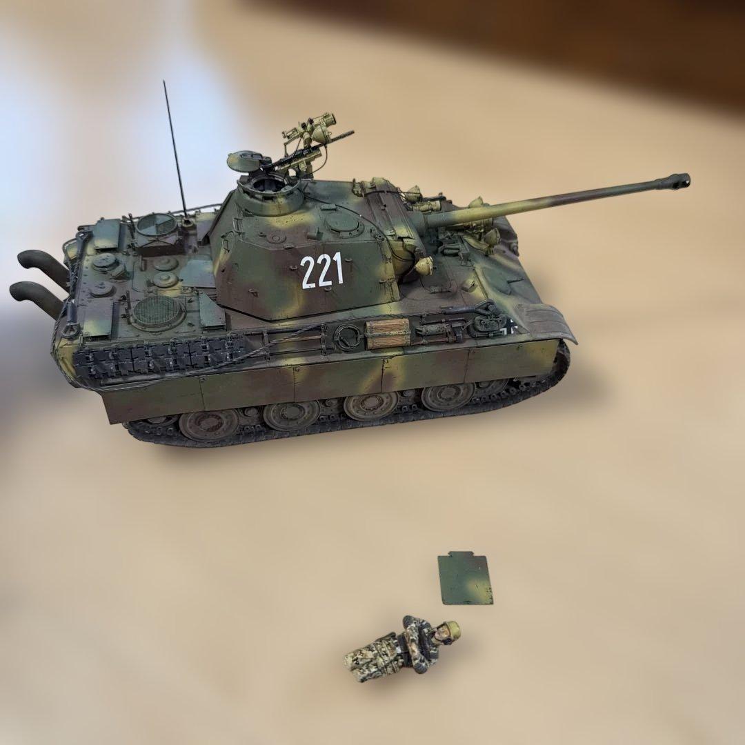 ドイツ戦車 パンサーG 初期型　プラモデル 完成品?