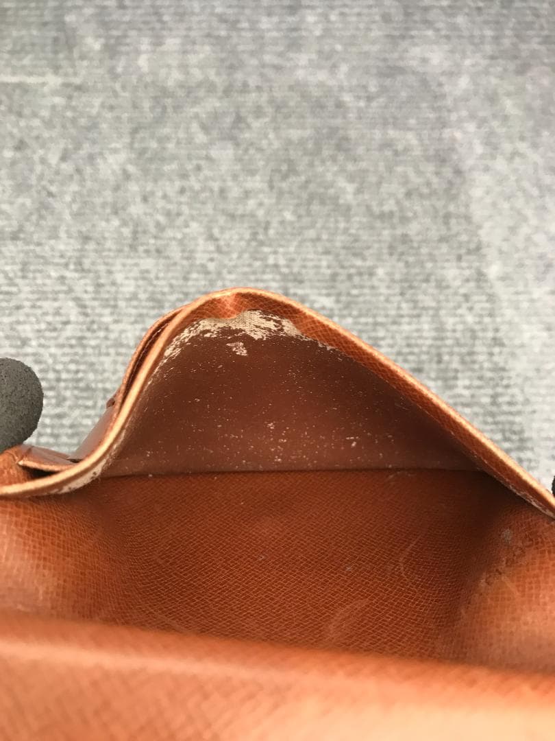 LOUIS VUITTON　二つ折り財布　がま口　モノグラム　328