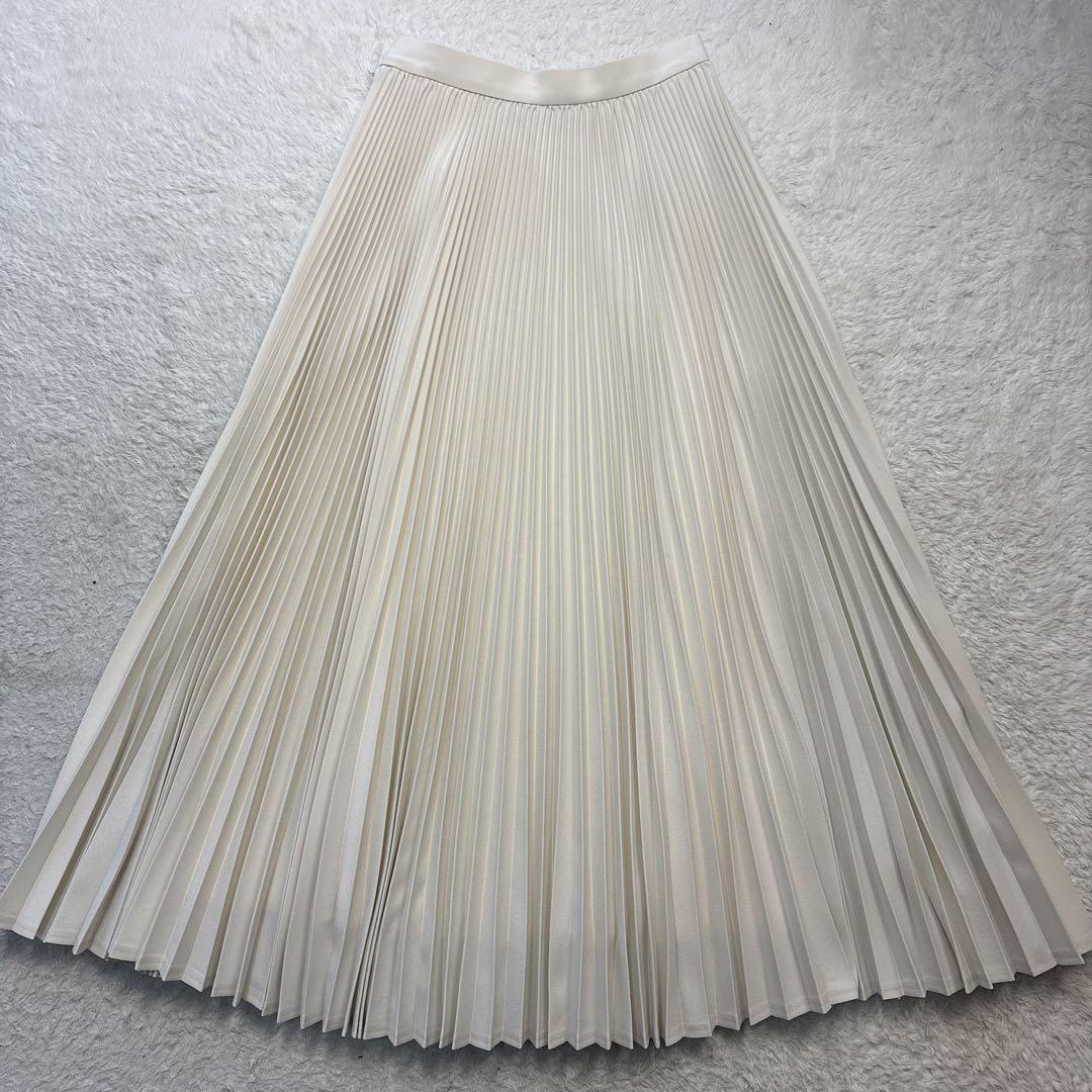美品　TSURU by MARIKO OIKAWA ALINA プリーツスカート