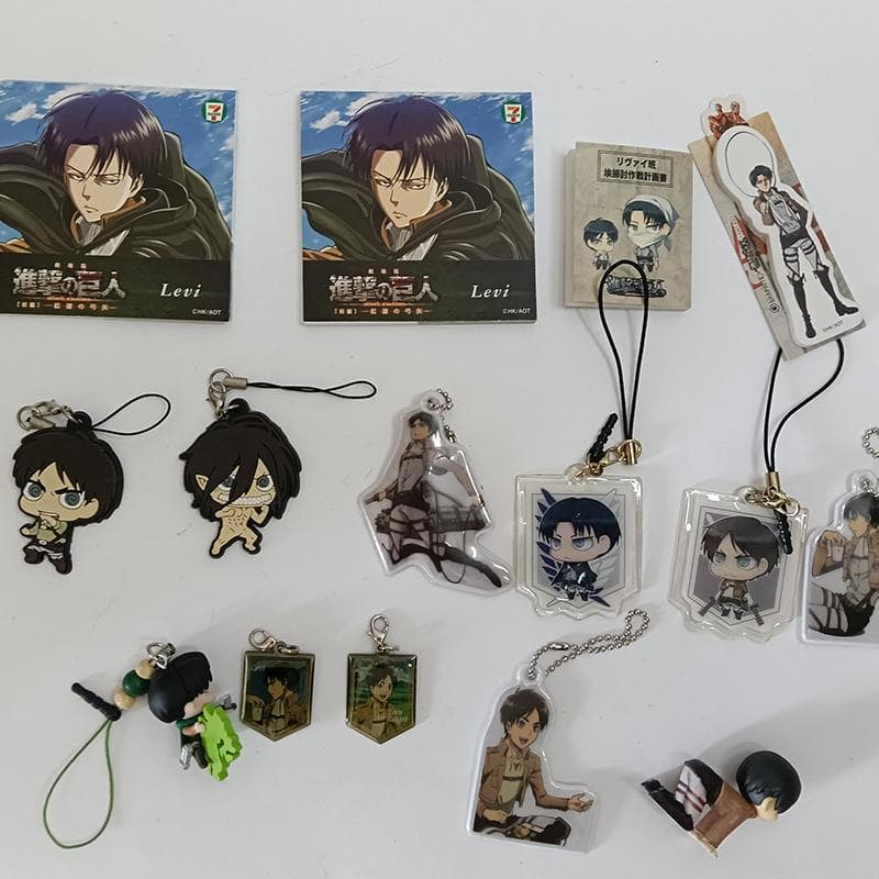 劇場版 進撃の巨人 前編・後編、コミックDVD、パンフ、グッズ