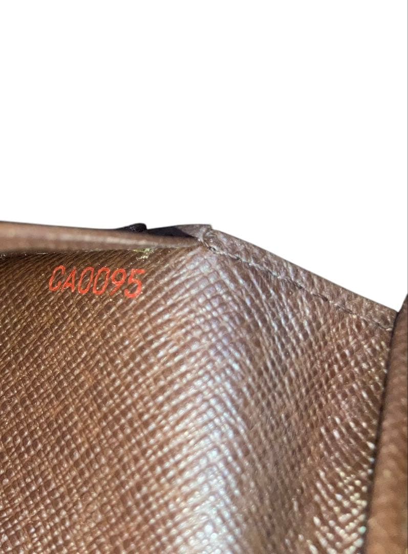 LOUIS VUITTON ダミエポルトフォイユ トレゾール二つ折り財布