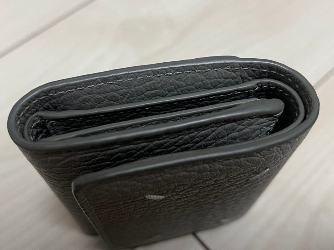 限定値下【美品】メゾン マルジェラ 4ステッチ 三つ折り 財布　ミニ ウォレット