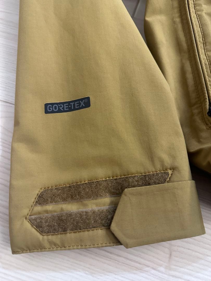 VOLCOM GORE-TEX フード付きジャケット