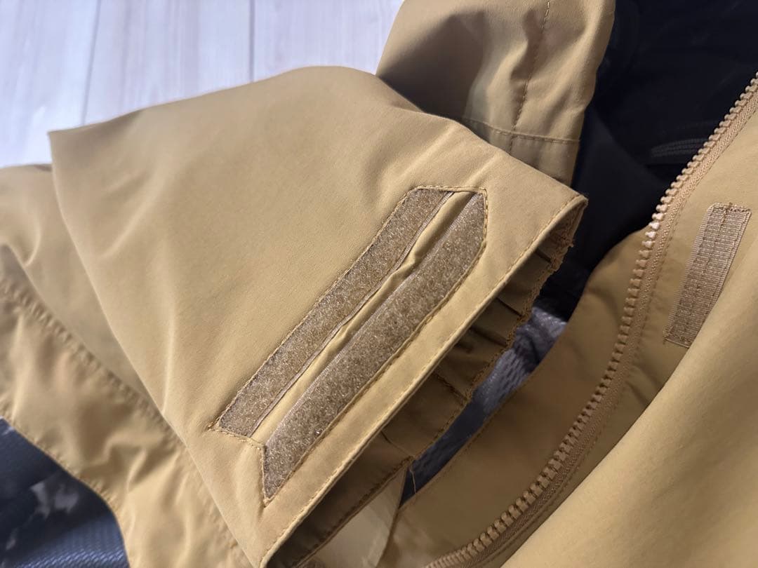 VOLCOM GORE-TEX フード付きジャケット