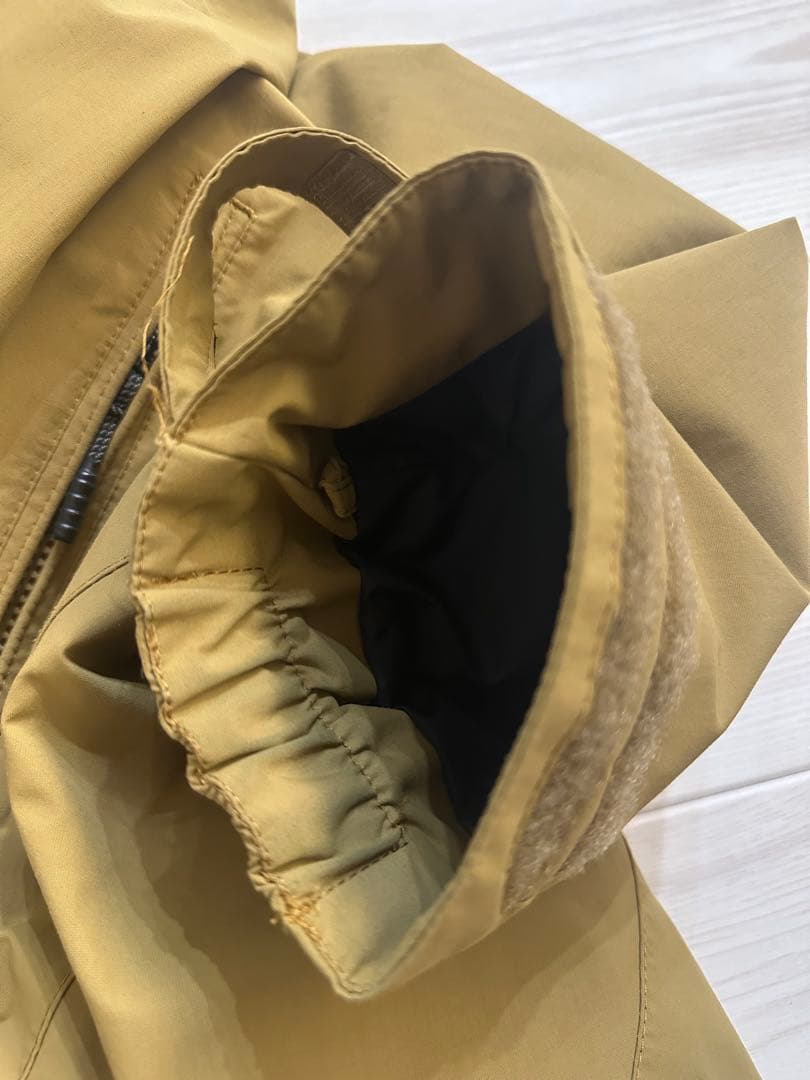 VOLCOM GORE-TEX フード付きジャケット