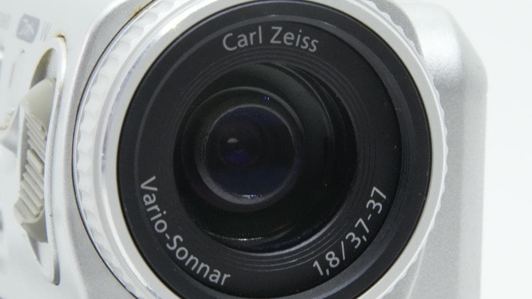 【A2040】 SONY Handycam DCR-PC101 ソニー