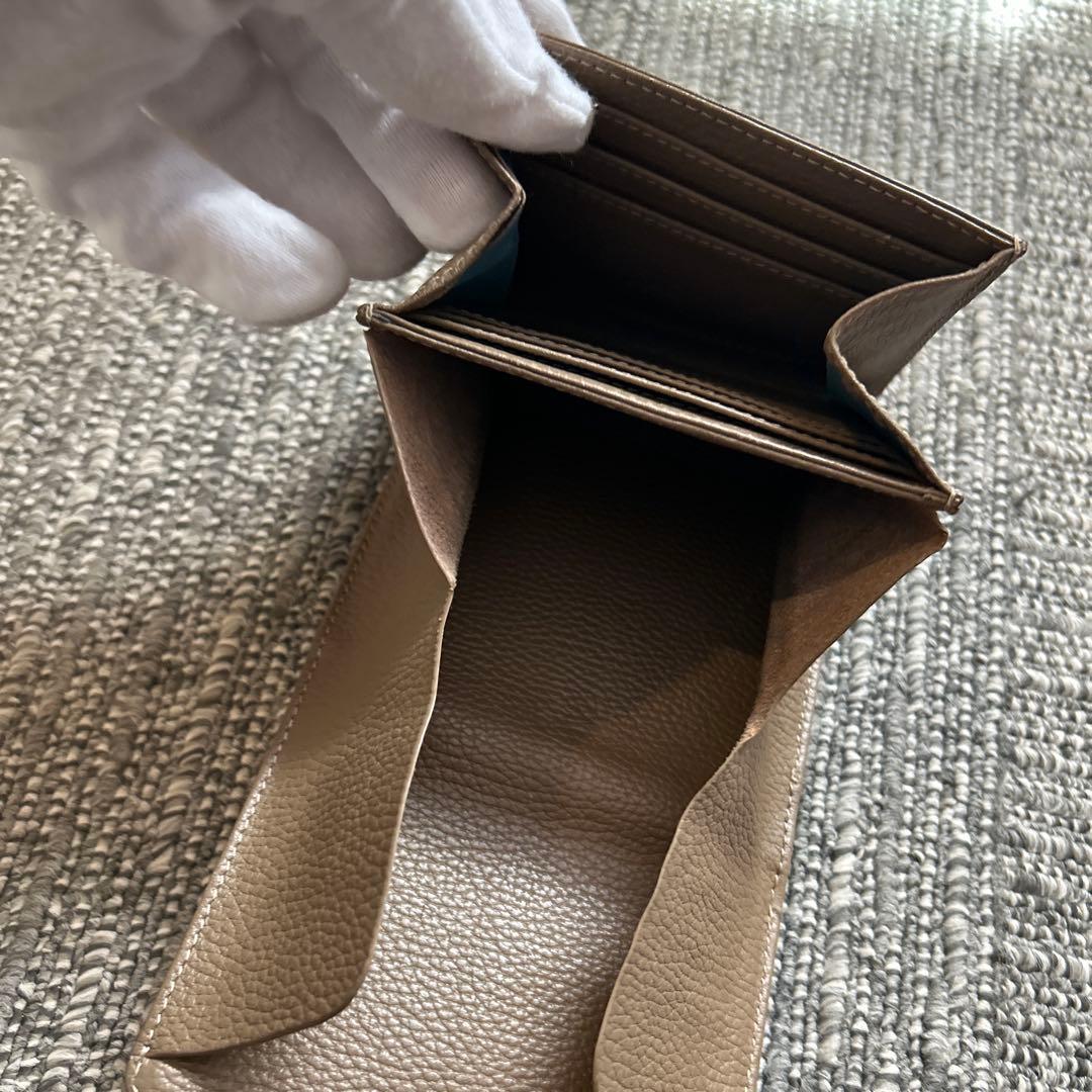 ATAO アタオ 二つ折財布　ロトロ　グレージュ【チャーム付き】