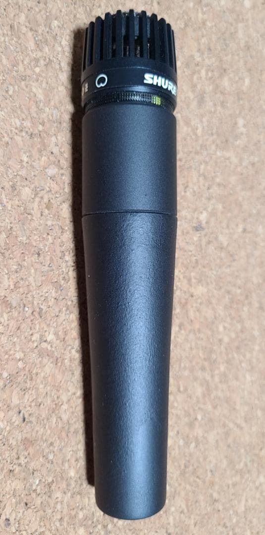 SHURE ダイナミックマイク SM57 本体のみ 本物