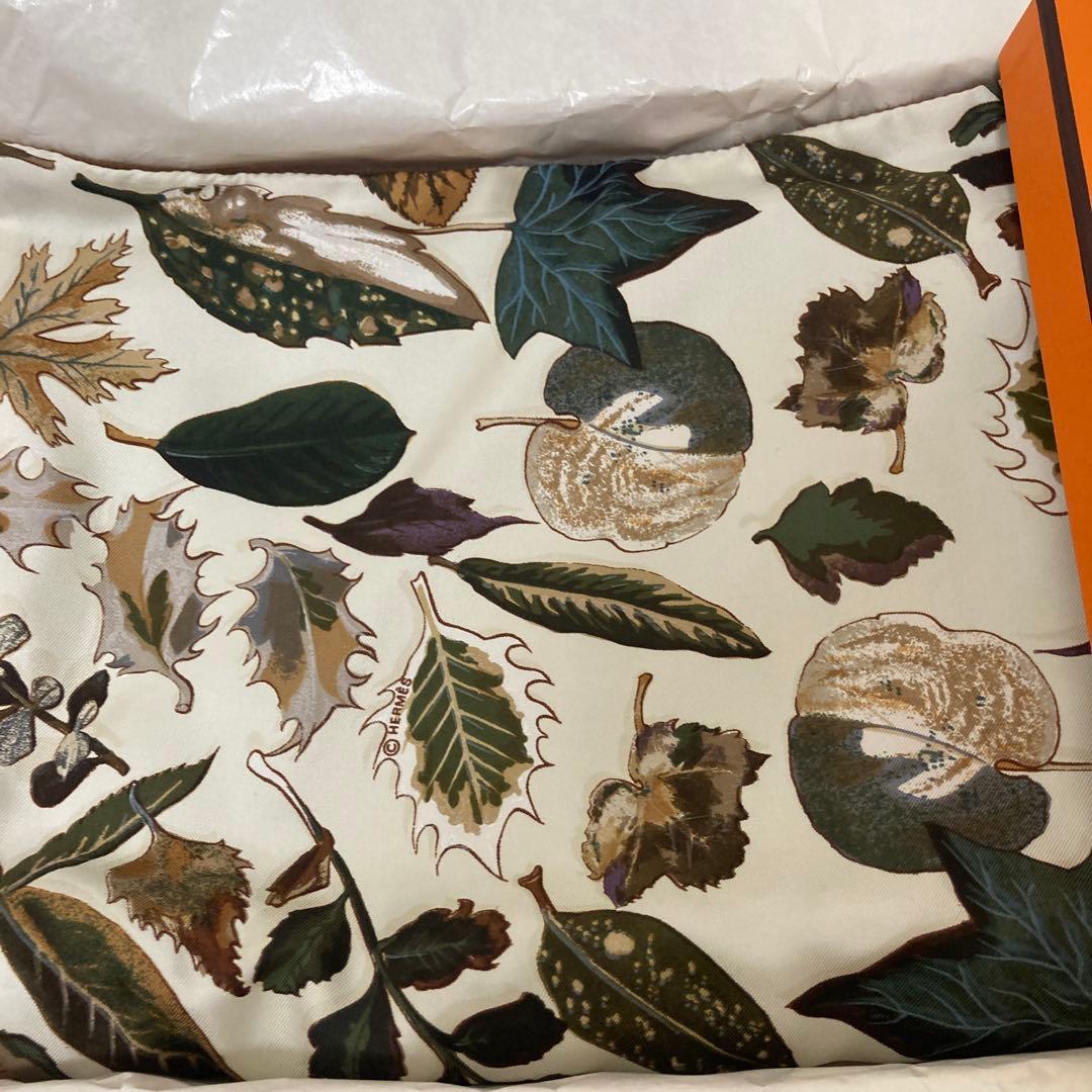 エルメス　マフラー　　新品　箱付き