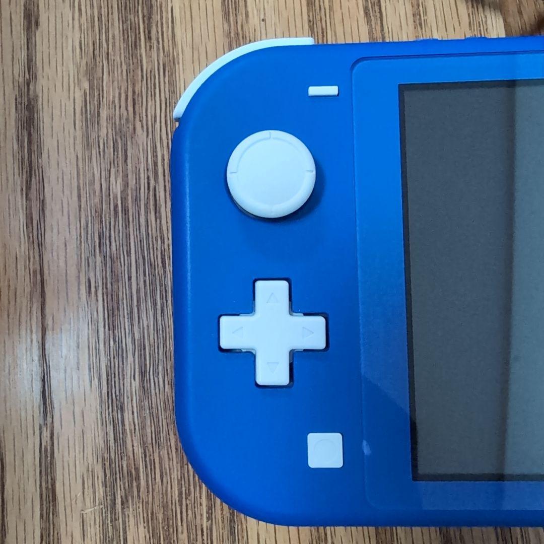 美品　Switch Nintendo Lite ブルー