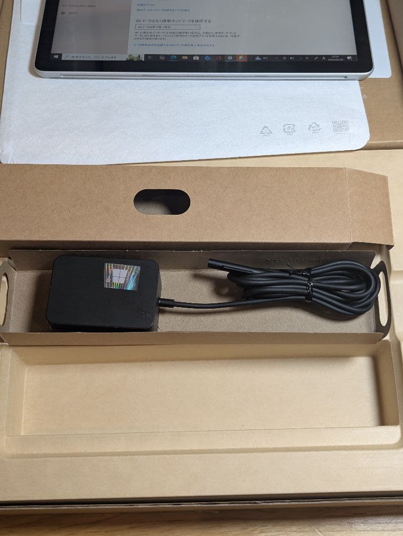 レア Surface Go3 LTEモデル core-i3/8G/128GB