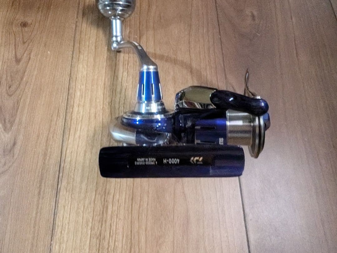ダイワ SLP WORKS 23ソルティガ4000H 使用回数２回 美品