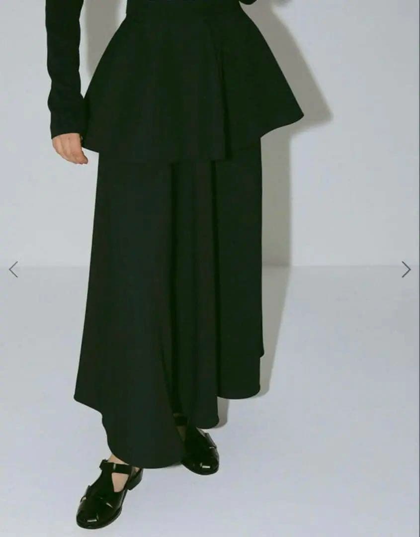 HER.＊ペプラムスカートレイヤードスカート　ネイビー　定価¥33,000 美品