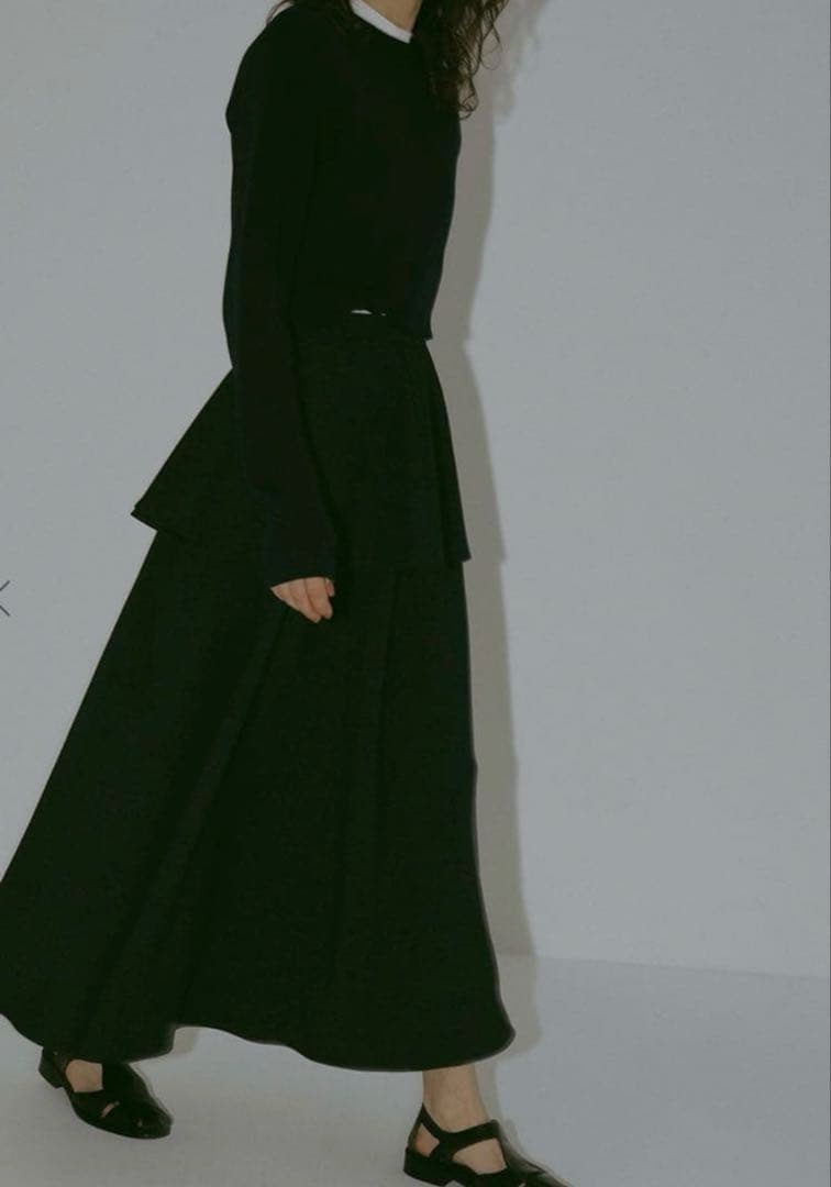 HER.＊ペプラムスカートレイヤードスカート　ネイビー　定価¥33,000 美品