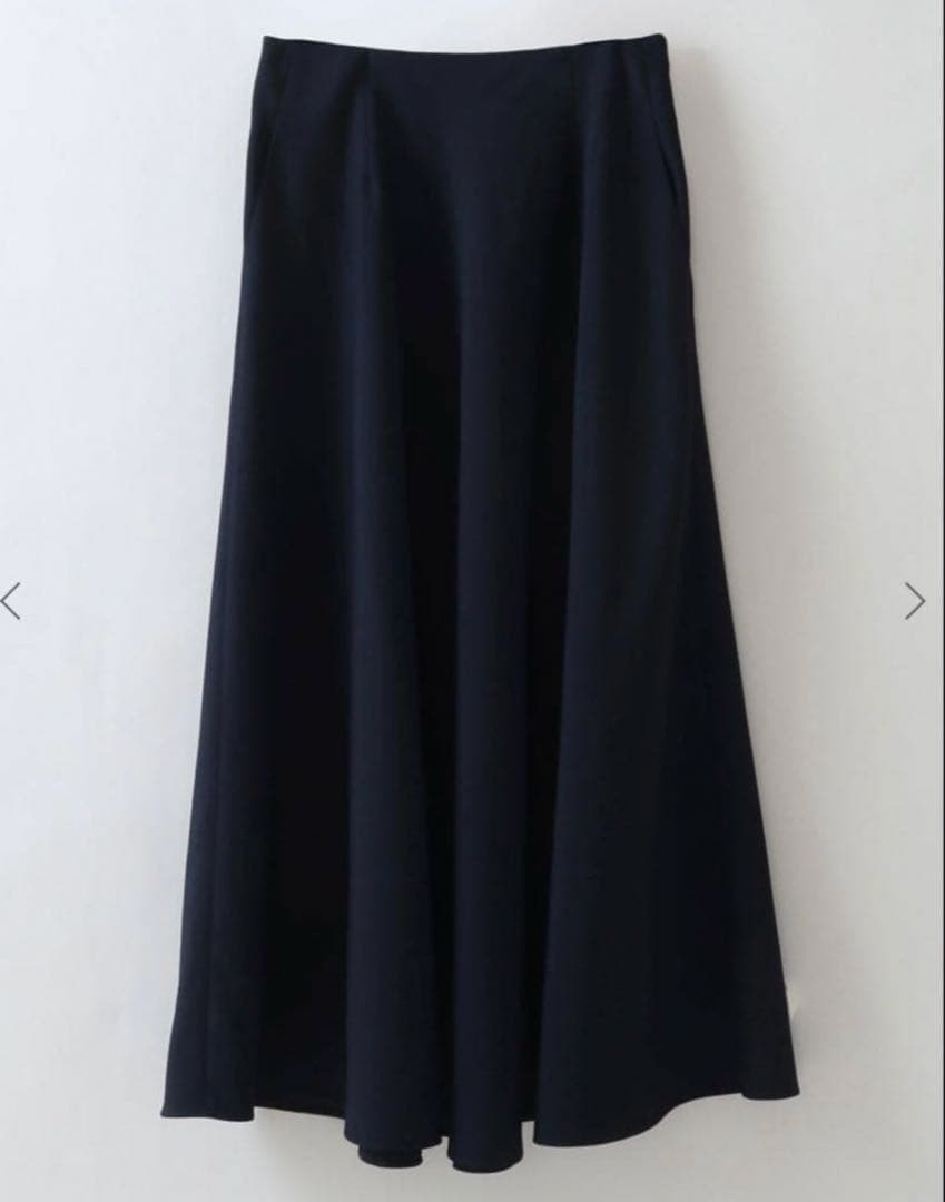 HER.＊ペプラムスカートレイヤードスカート　ネイビー　定価¥33,000 美品