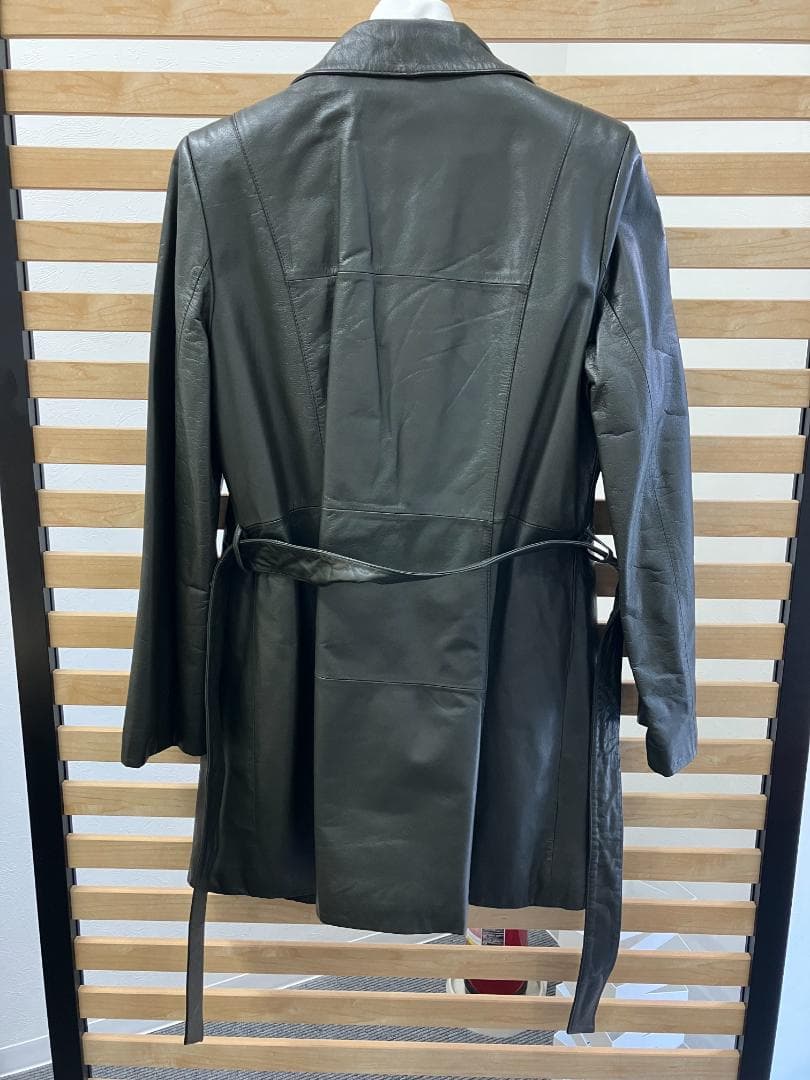 USED　美品！！DANIER　ダニエ　 ダークグリーン　レザートレンチコート
