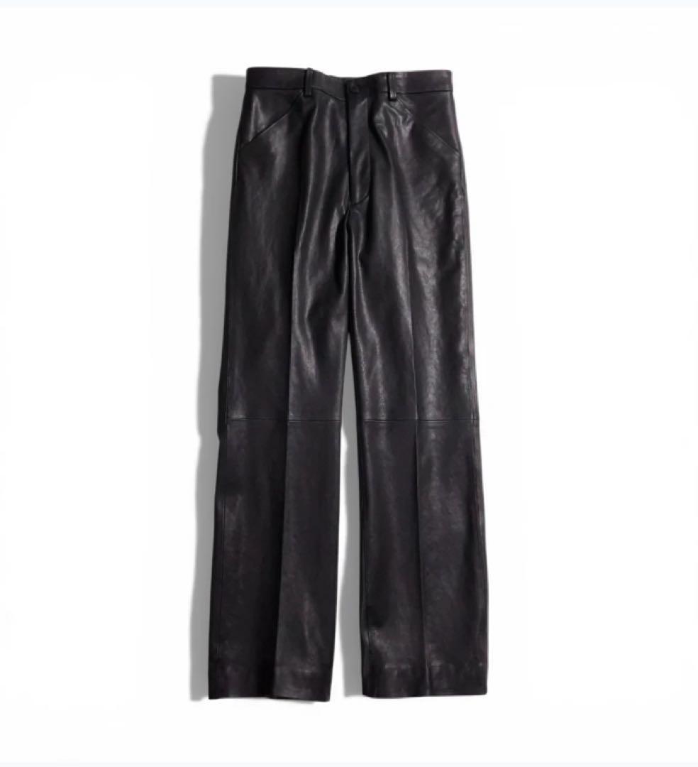 AURALEE「TEXTURED LAMB LEATHER PANTS」