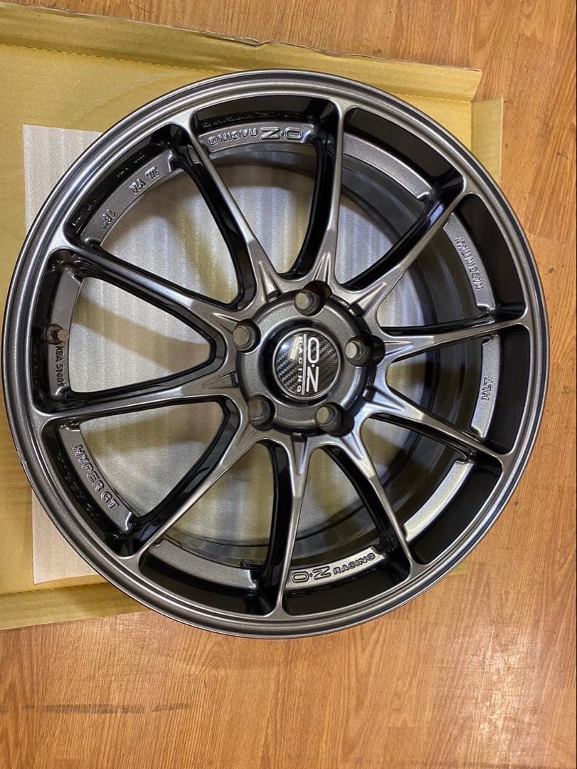 OZレーシング　ハイパーGT 18インチ PCD120 7.5J+47 5穴