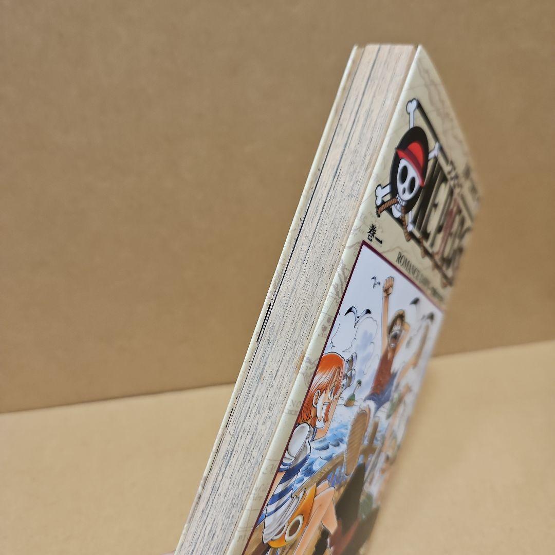 あ*ん様 ONE PIECE　初版　ワンピース 1巻