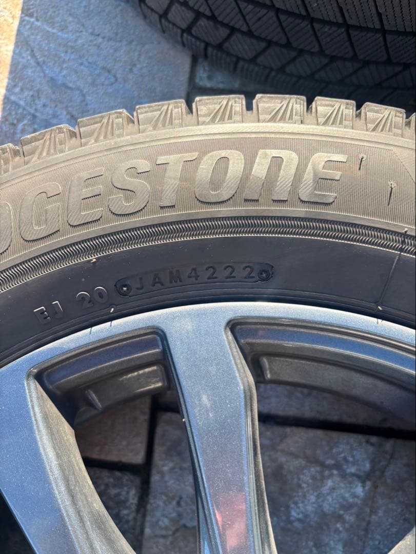 ブリヂストン BLIZZAK VRX3 205/60R16 ホイールセット