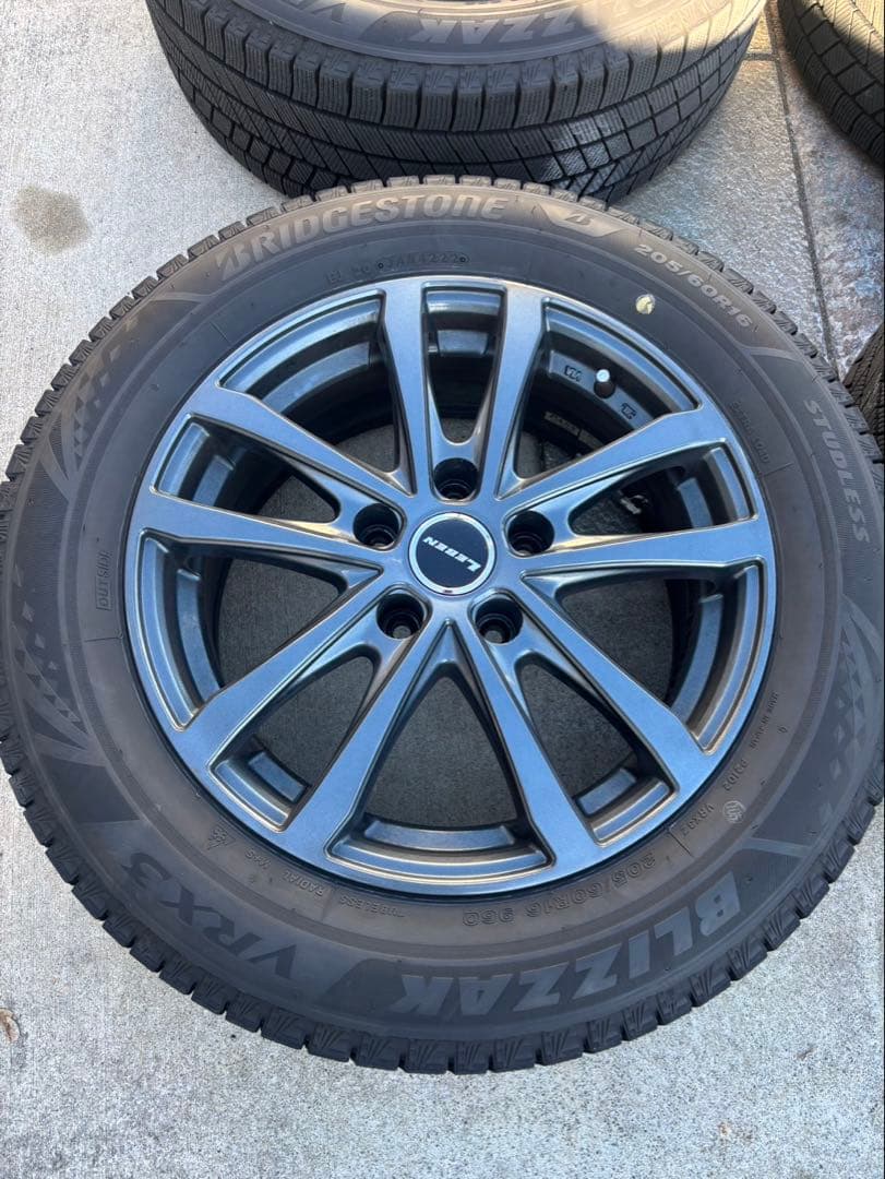 ブリヂストン BLIZZAK VRX3 205/60R16 ホイールセット