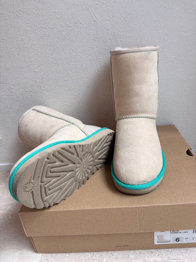 UGG ムートンブーツ ベージュ/ミント サイズ6