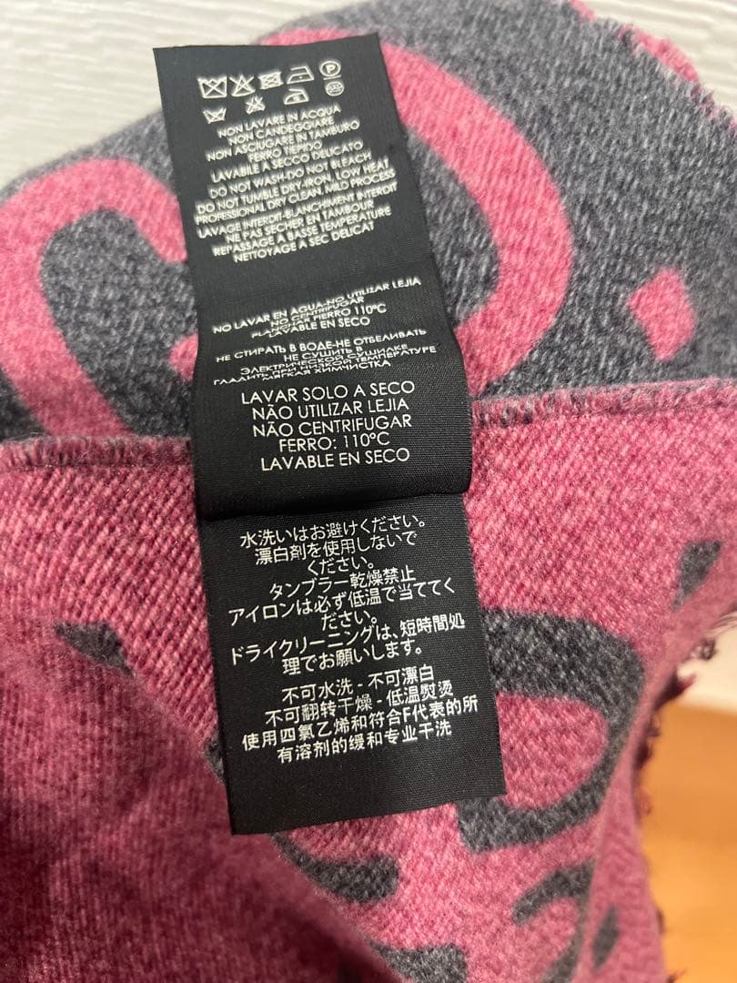GUCCI マフラー