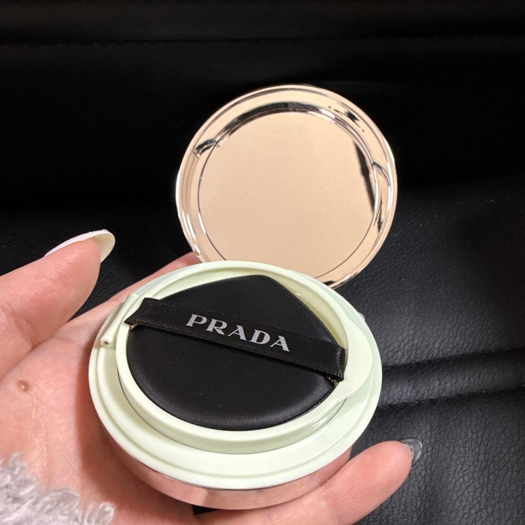 PRADA リヴィール メッシュ クッション LN10
