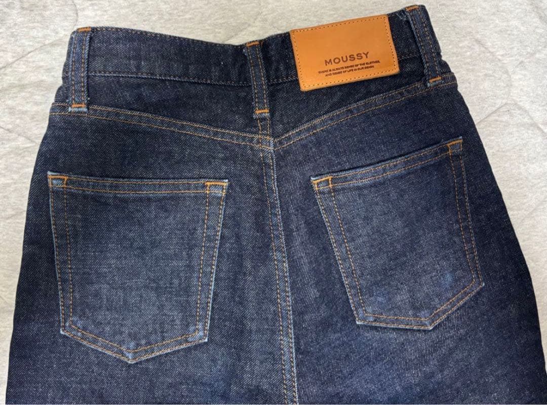 moussy フレアデニム
