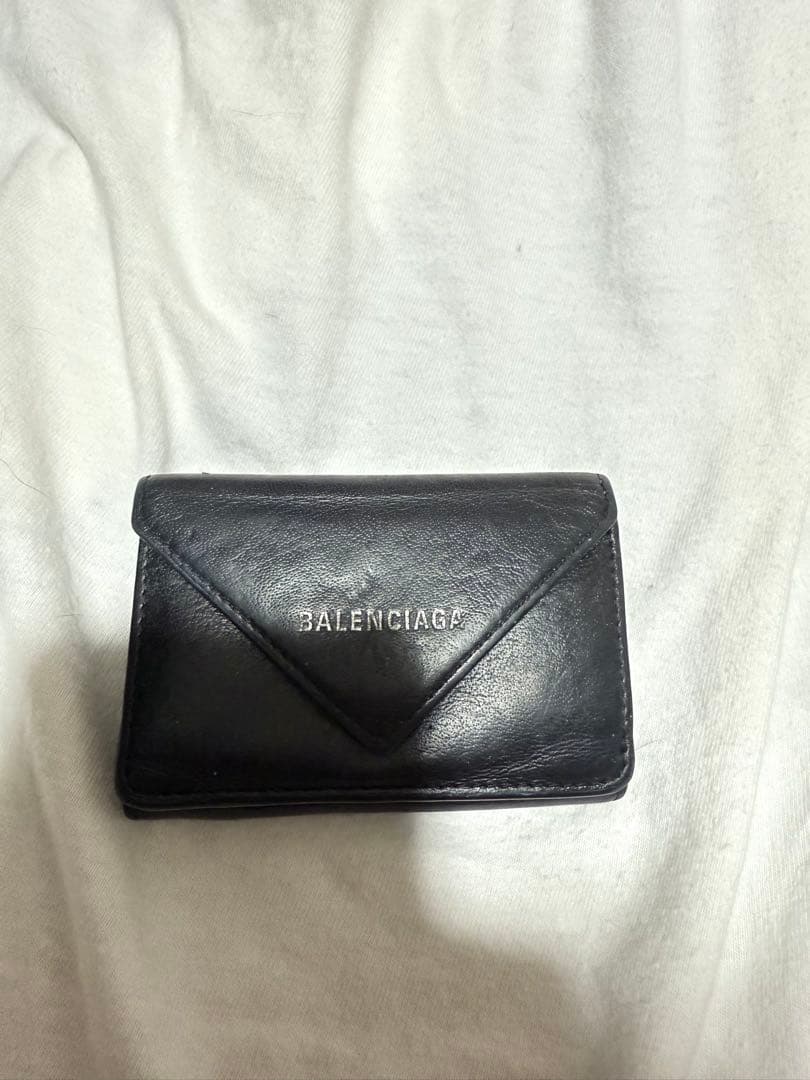 BALENCIAGA ブラックレザー 三つ折り財布