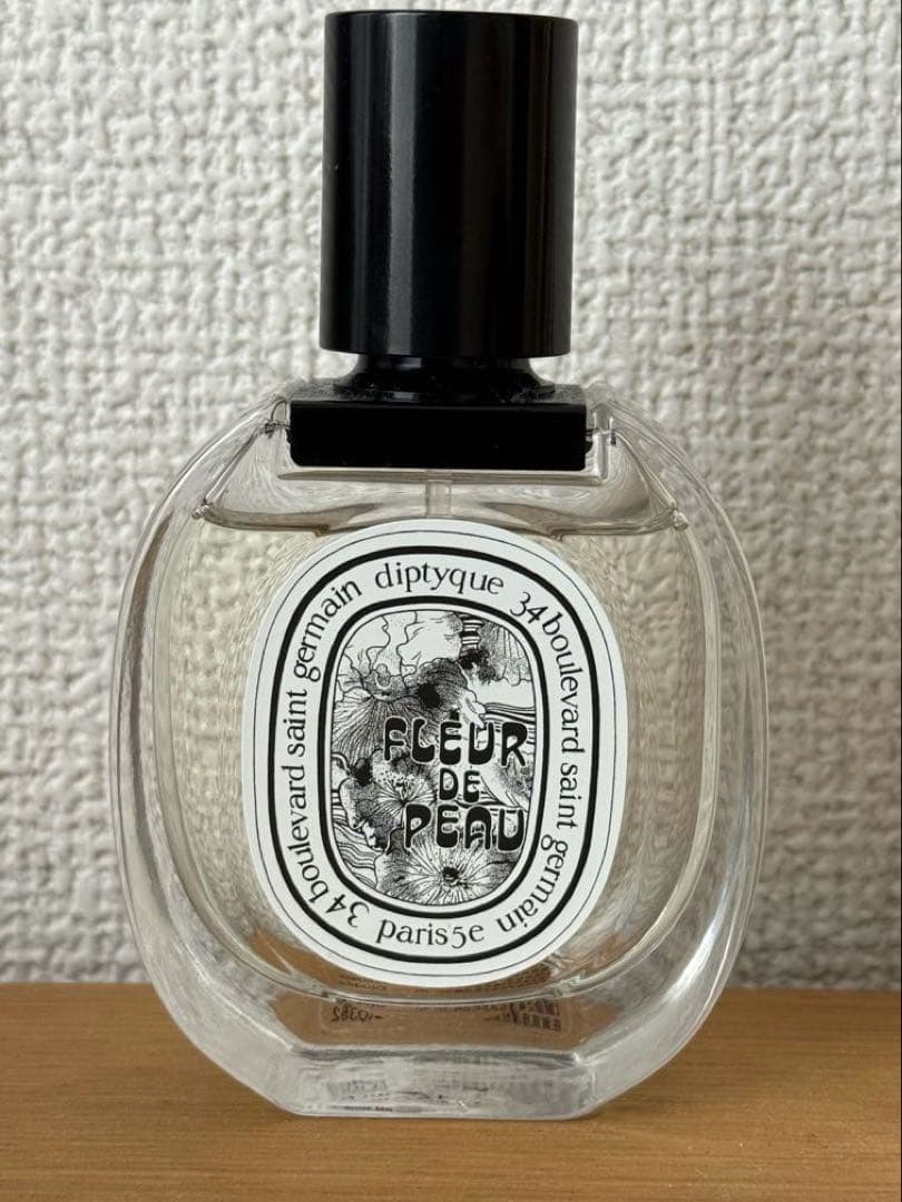 DIPTYQUE FLEUR DE PEAU (フルールドゥポー)