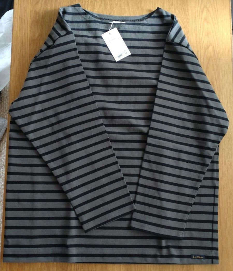 Le Minor グレーと黒のストライプ長袖Tシャツ