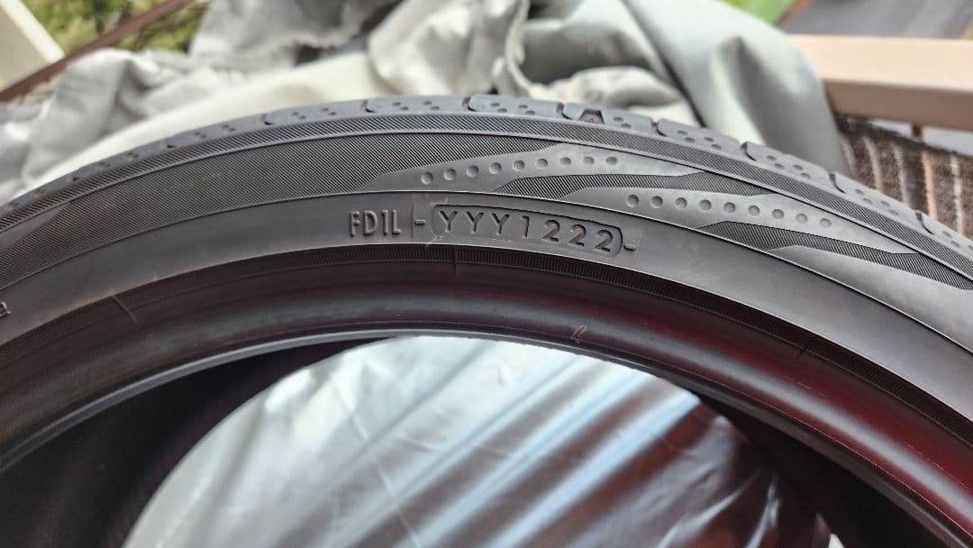 2022年式 コハマブルーアースRV03　245/40R20 １本