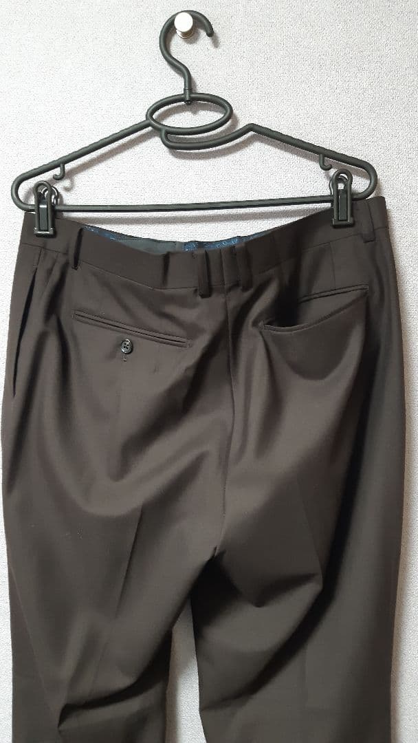 スーツセレクト　ダークブラウン スーツ