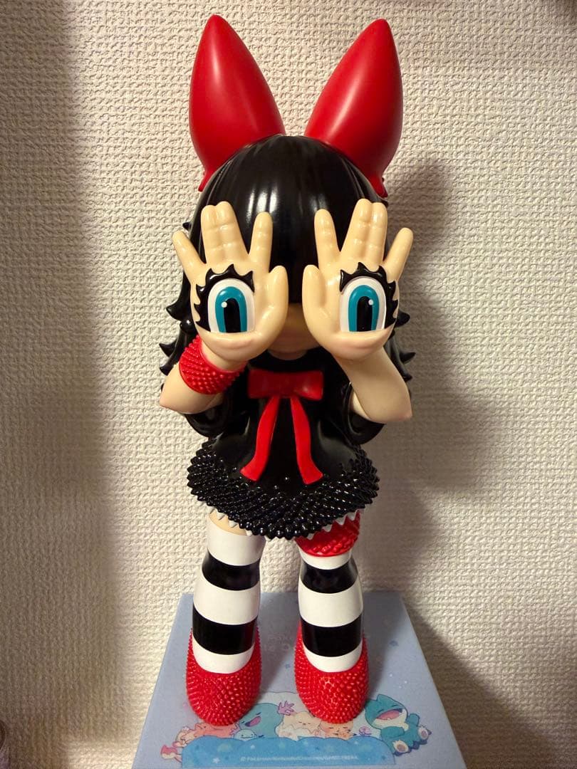 GRAPE BRAIN×AKUTOYS【JINART 榴蓮刺蝟にぎるちゃん】