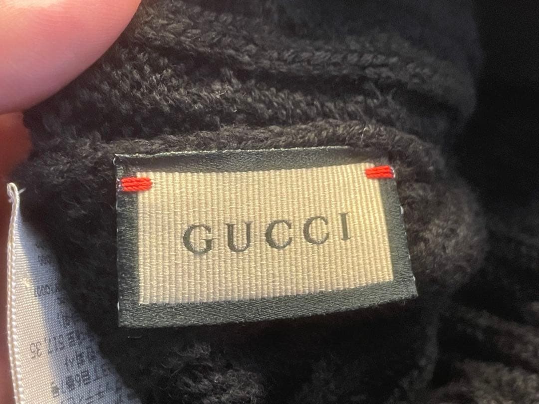 GUCCI ブラック ニット帽 Lサイズ ポンポン付き