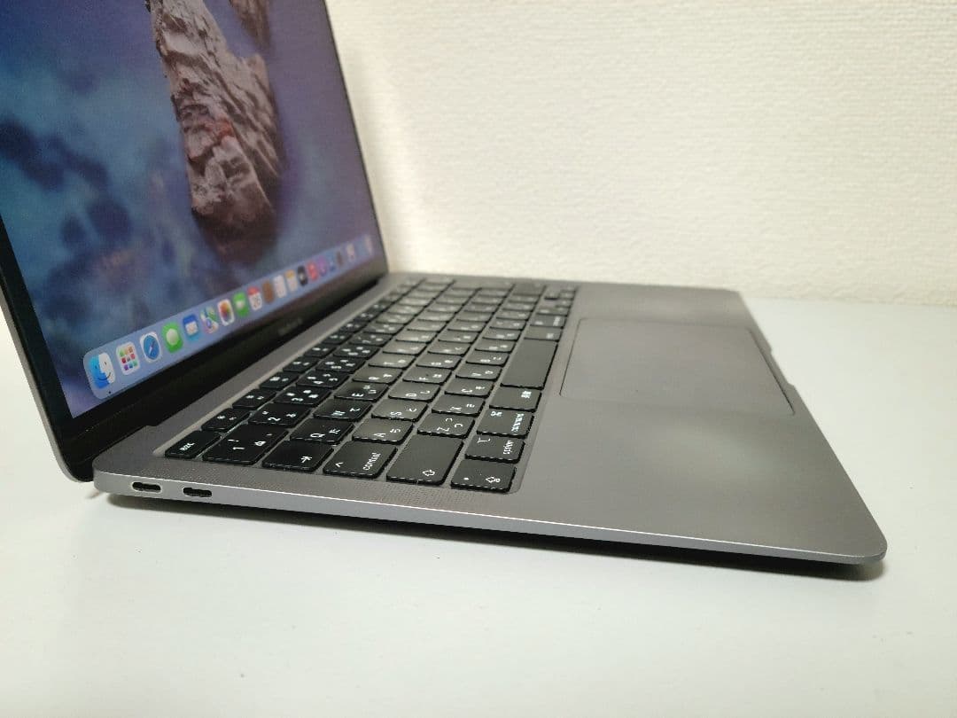 激安　Macbook Air 2020 M1/8GB/256GB バッテリー正常