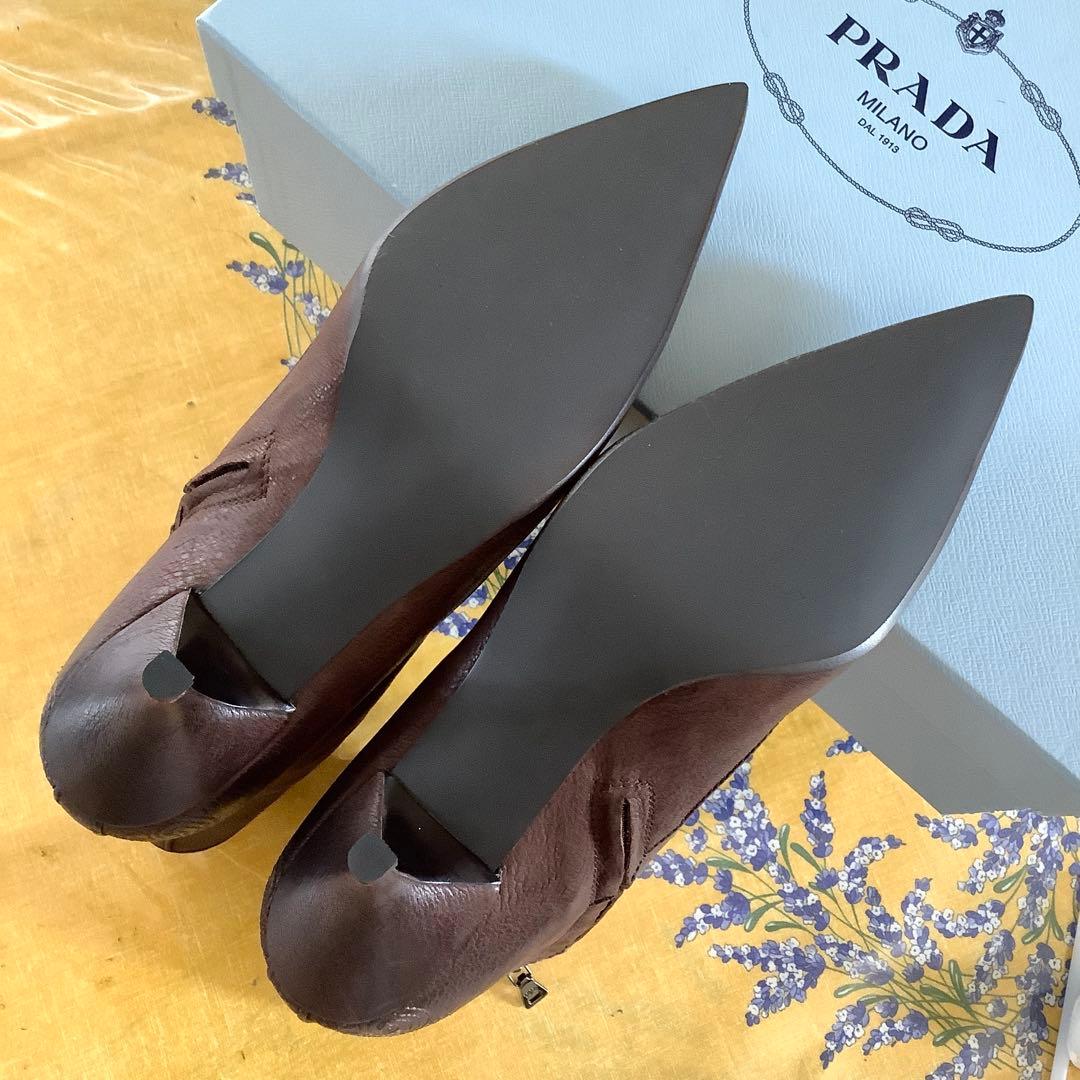 新品!PRADA~プラダ ショートブーツ 極上カーフ ポインテッドトゥ22.5㎝