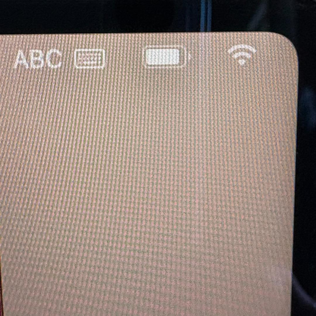 【画面に線多数】　MacBook Air 2022年 M2 13インチ