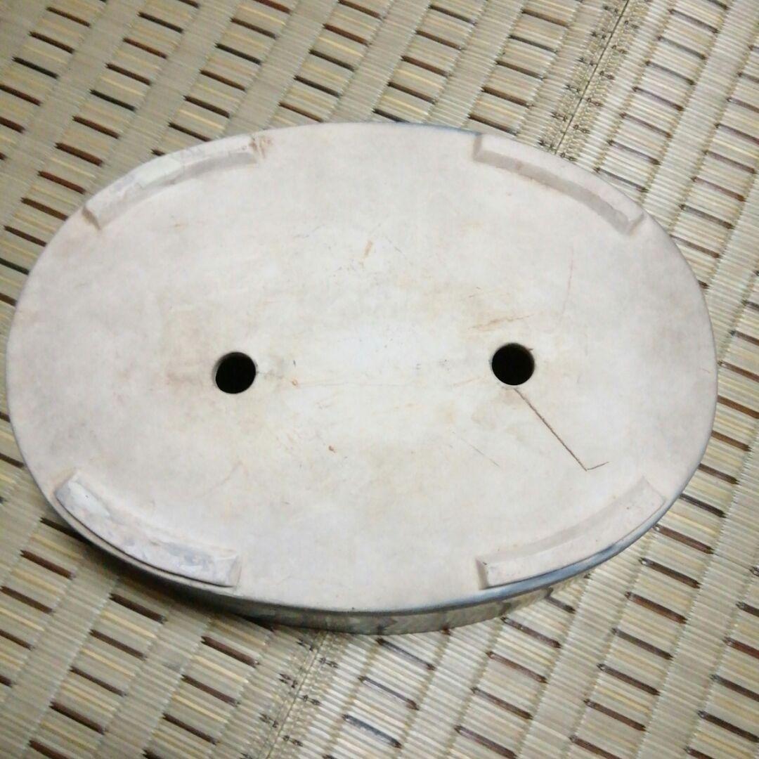 盆栽鉢(均釉楕円)古い物で窯ニューが有りますが鳴きもなく内側には無いようです