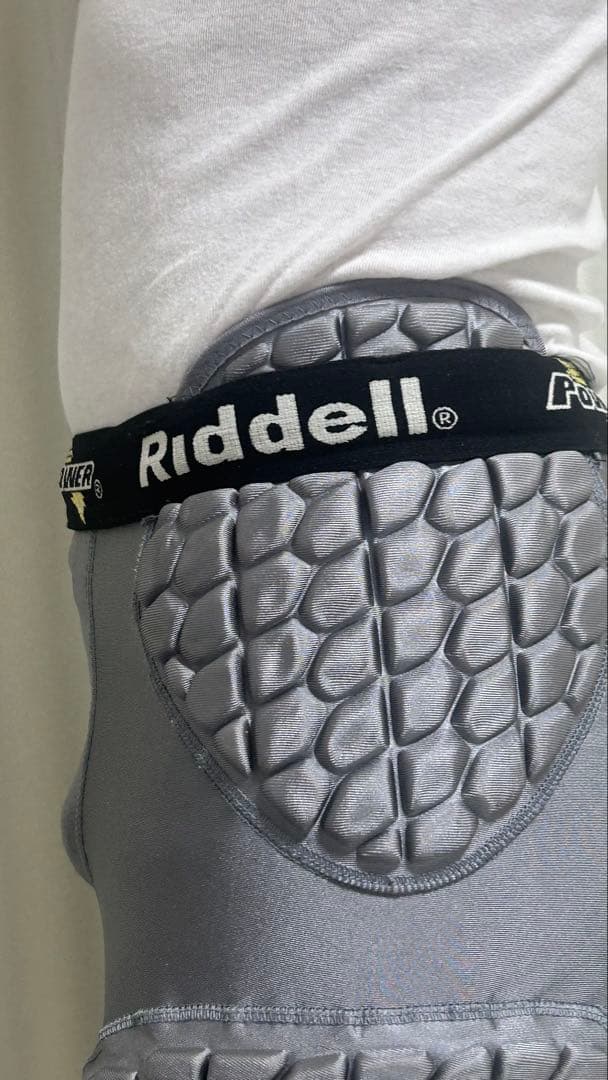 希少　早い者勝ち　Riddell Mサイズパッド付きグレーのスパッツ　アメフト