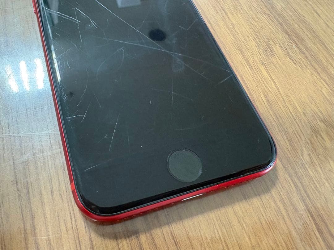 画面割れ 傷 iPhone8 64GB