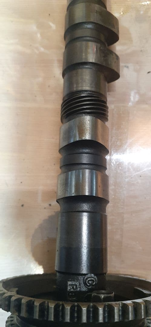 CB750F　CB750FBB　カムシャフト　カムシャフトホルダ　カムチェーンB