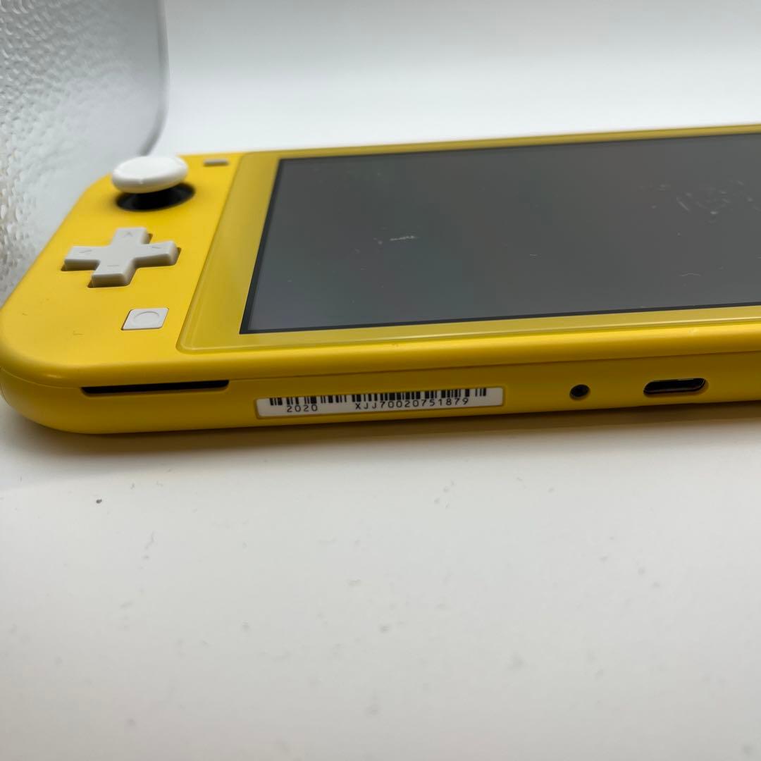 Switchライト本体イエロー