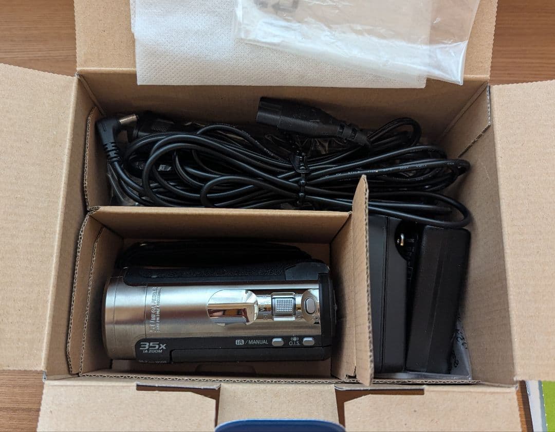 Panasonic パナソニック ビデオカメラ HDC-TM70 美品