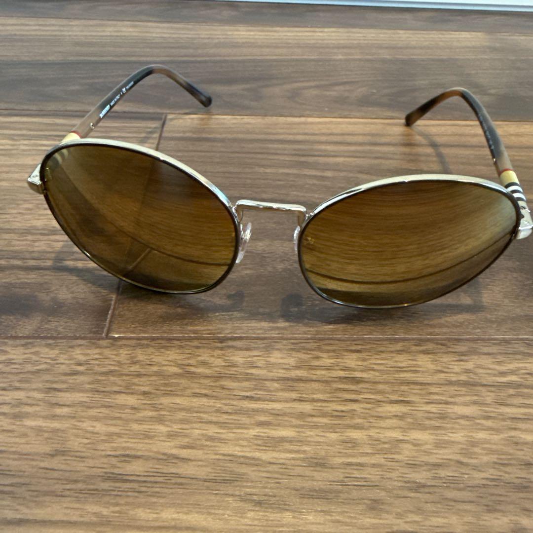 さ*ん様 【SALE】バーバリー 偏光サングラス BURBERRY ミラー