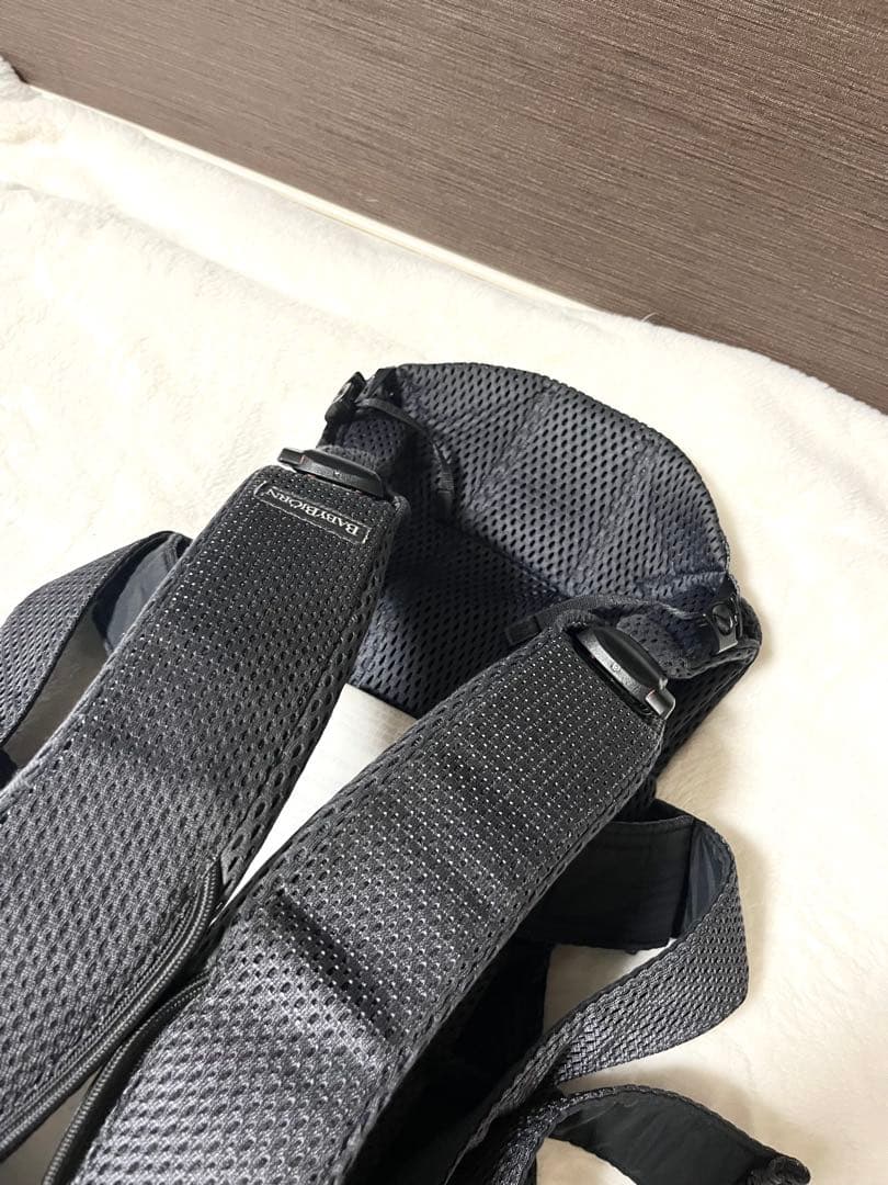 綺麗　ベビービョルン　BABY CARRIER ONE KAI AIR 抱っこ紐